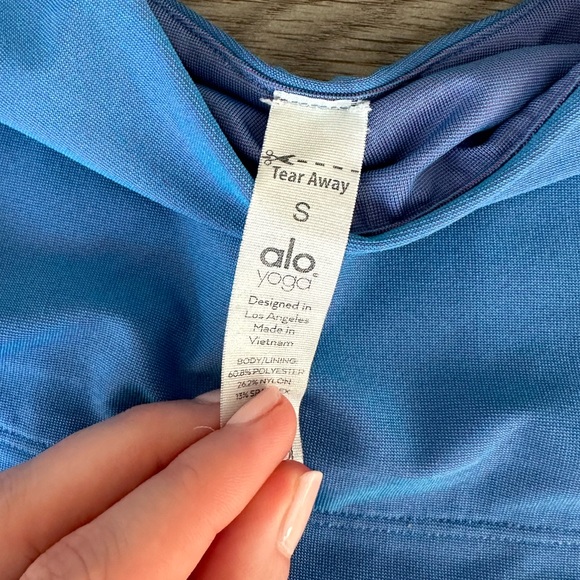 COPY - Alo Yoga Marina Iridescent set - Picture 5 of 8